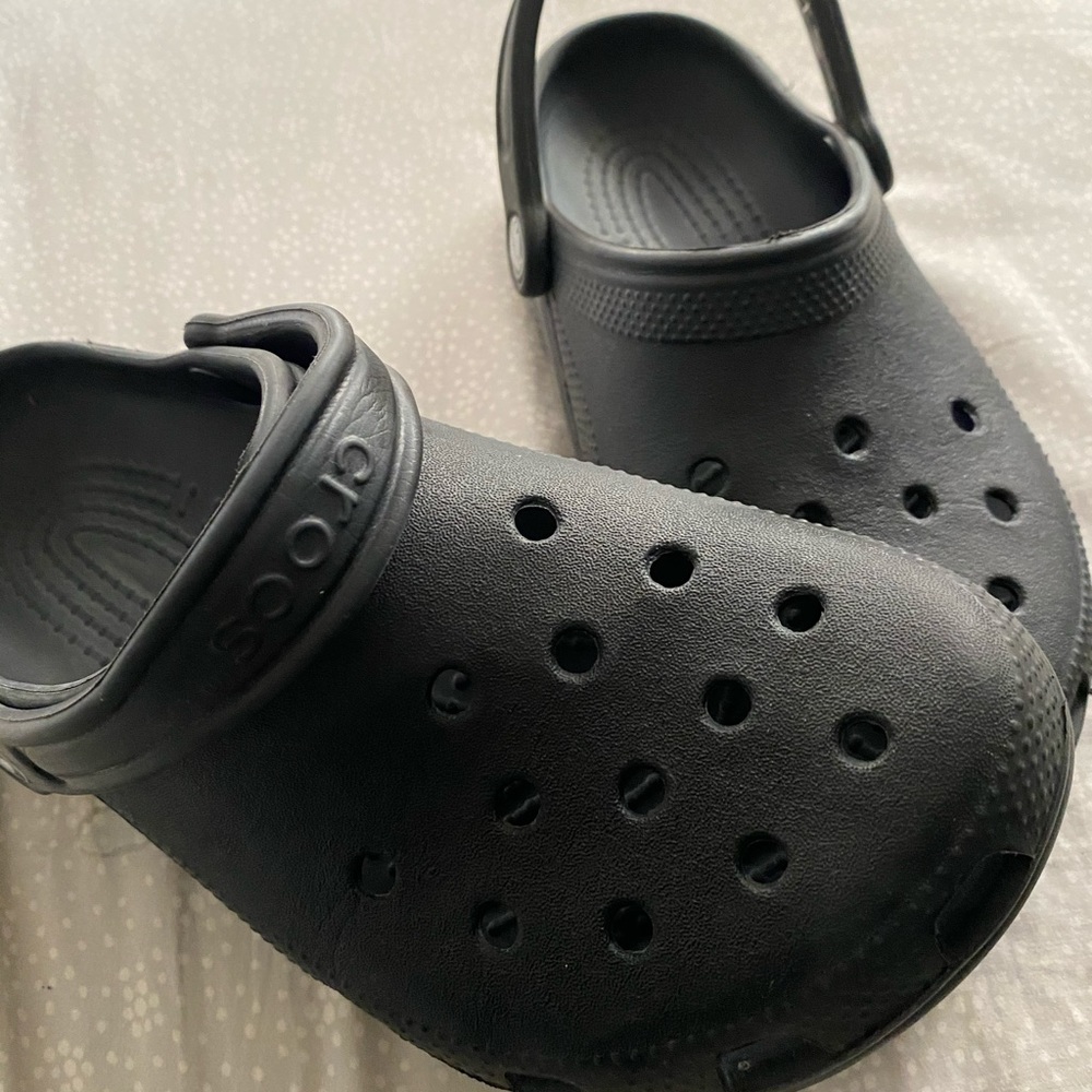 Black Crocs 🖤 ✨
